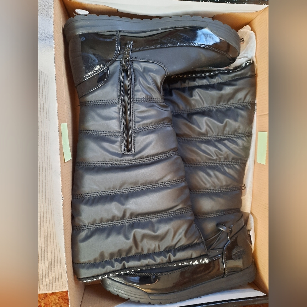 Winter boots